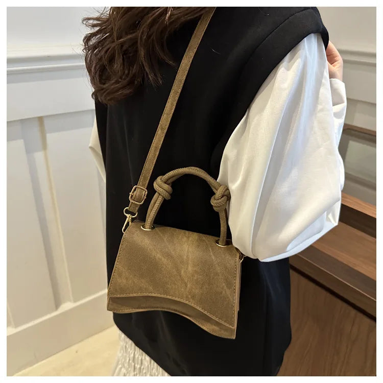 Fashionable Women's Shoulder Bag | Pure Color Trendy Crossbody Bag & Simple Casual Diagonal Bag (Small Square Bags for Autumn & All Seasons) Luxegan