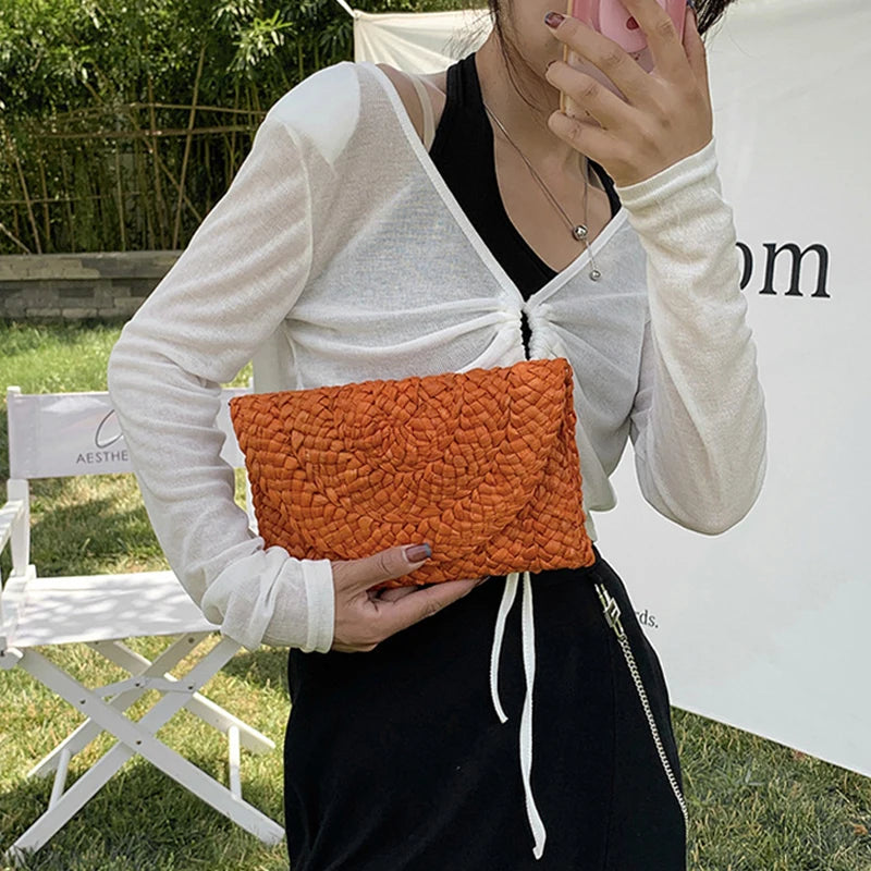Artisan Corn-Husk Weave Dinner Clutch | Sophisticated Simple Straw Summer Purse | Elegant Embroidered Vacation Handbag | "Dignified" Soft Satchel Wallet for Versatile Seasonal Styling Luxegan
