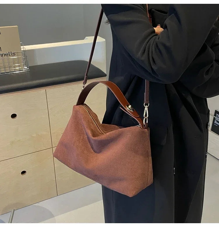 Women’s High-Capacity PU Shoulder Bag | Solid Sewing Thread Quilted Fashion Tote | Simple Luxury Handbag with Sequined Accents and Secure Zipper Luxegan