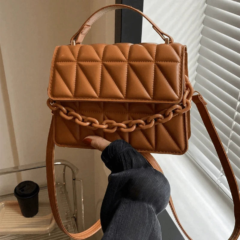 Mini Casual Quilted Crossbody Bag | Small Quilted Handbag Tote with Magnetic Closure | Fashionable Diamond Lattice Shoulder Bag for Women (Daily Use) Luxegan