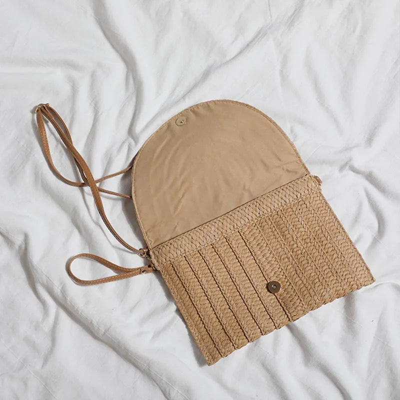 Bolsos de playa de verano para mujer Bolso bandolera de paja hecho a mano con sobre Bolso de hombro trenzado Bolso de mano de vacaciones tejido