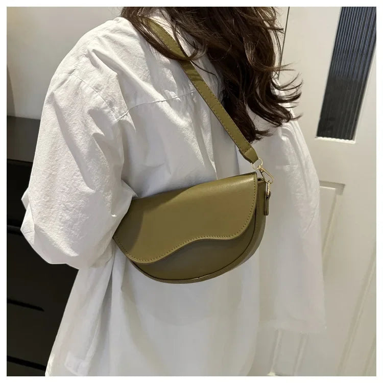 Retro Chain-Strap Saddle Bag | Solid Color Shoulder & Crossbody Purse Luxegan