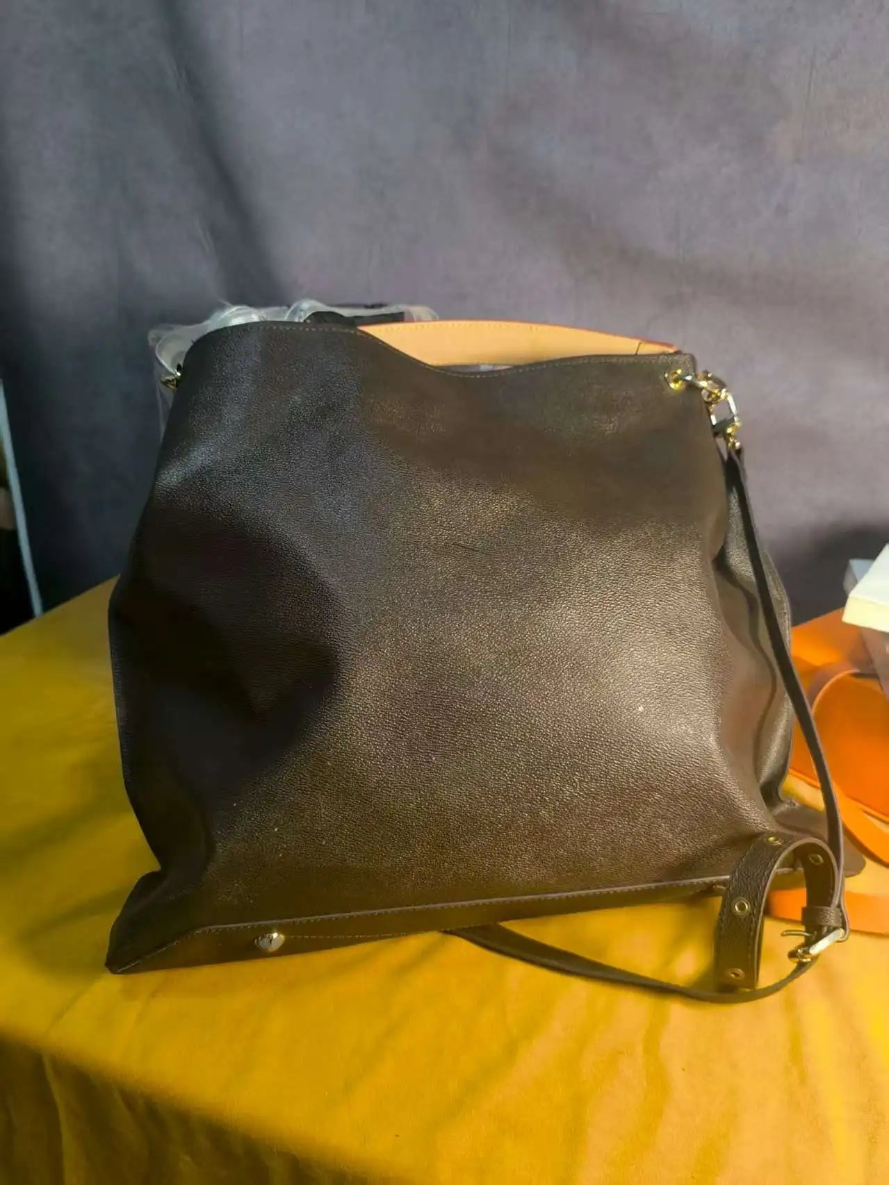 Women’s Black Fashion Shoulder Bag | Classic Designer Bucket Handbag | Elegant PU Leather Everyday Purse Luxegan