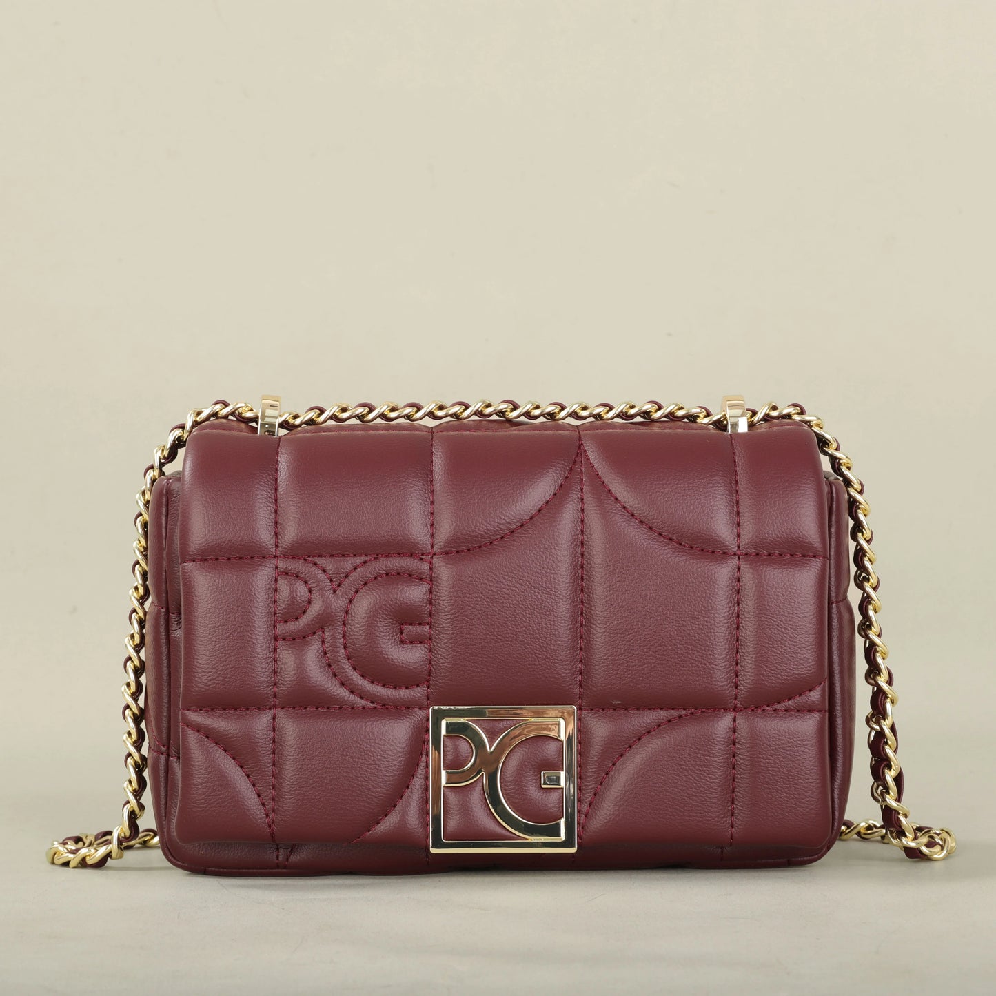 Fashion Classic Retro Women's Shoulder Bag | High-Quality Letter PU Leather Crossbody | Multi-Functional Square Messenger Bag for Parties & Daily Use Luxegan