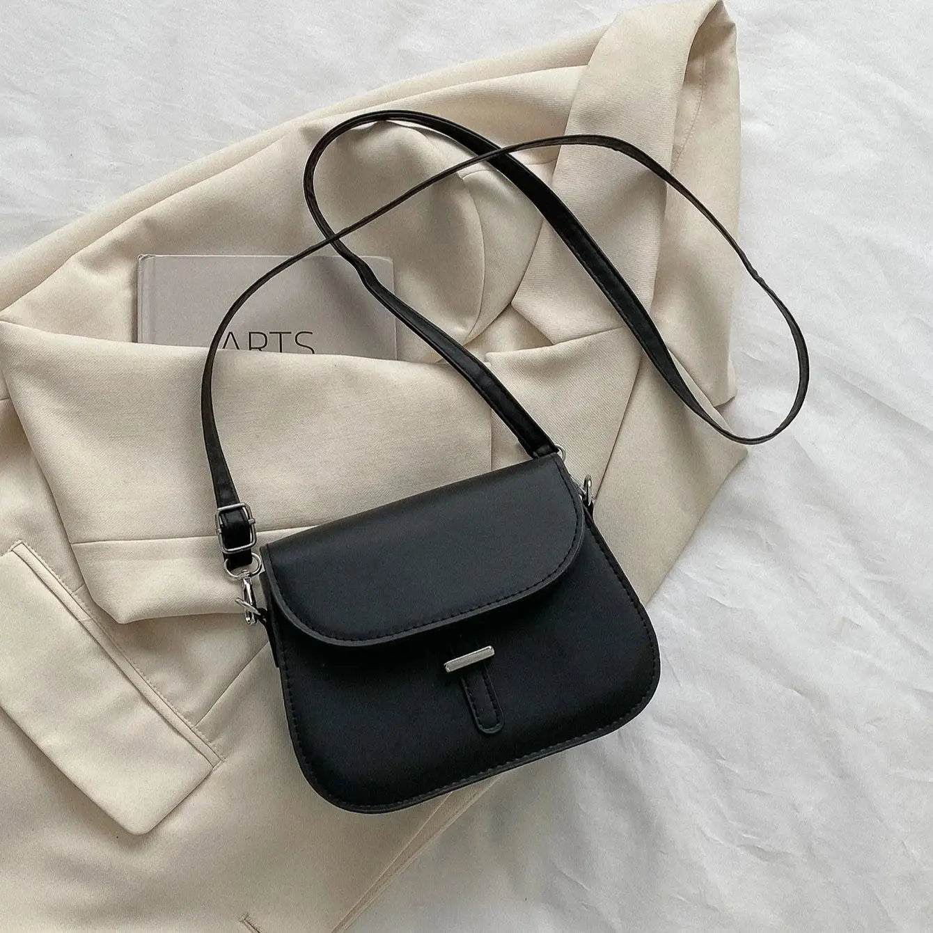 Simple Solid Color Saddle Bag | Messenger & Crossbody Purse