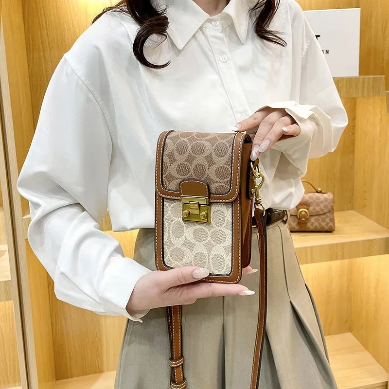 Luxury Replica Mini Circular Crossbody Tote | Patent Leather Designer Bag Luxegan