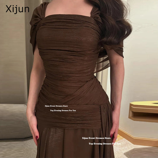 Xijun Vestidos de noche elegantes de gasa marrón con hombros descubiertos, vestidos de fiesta formales con línea A, vestidos de fiesta plisados de Arabia Saudita, personalizados