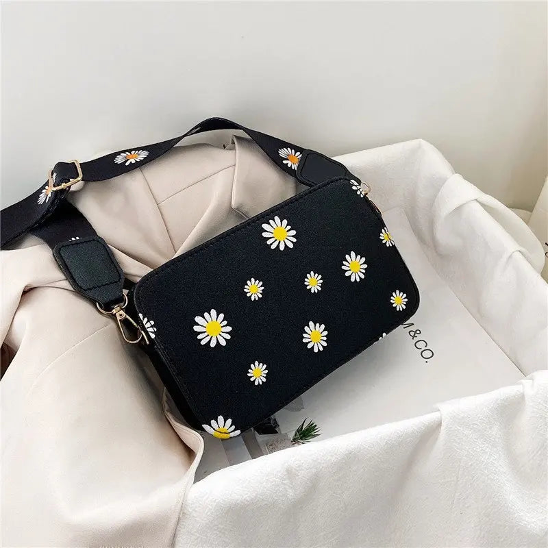Fashion Women's Daisy Pattern Shoulder Bag | Classic Elegant Handbag & Small Square Tote Luxegan