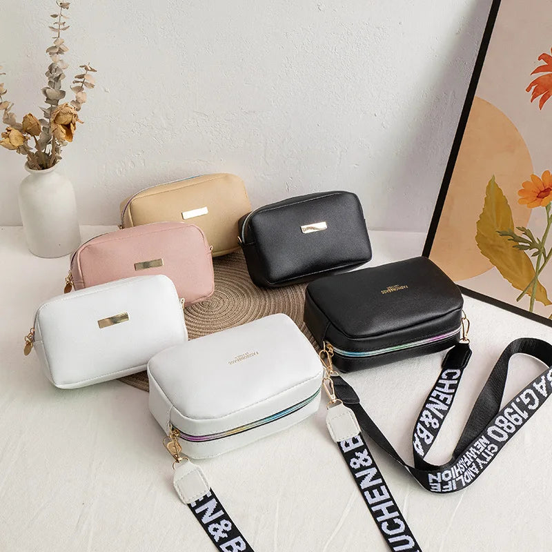 Women's Small Crossbody Bag | Contrasting Letters & Square Shoulder Bag Luxegan