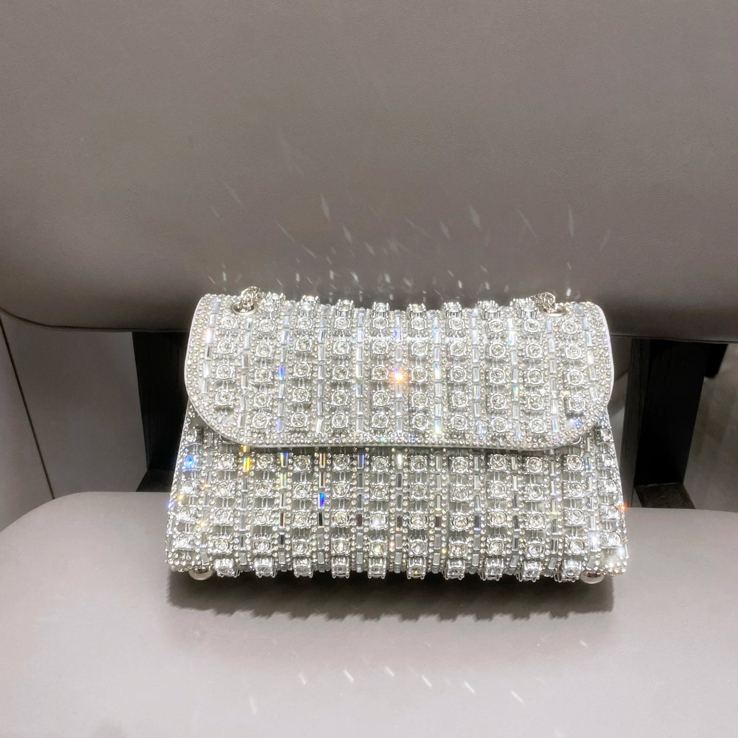 Luxury Rhinestone Evening Clutch Bag | Shiny Crystal Designer Handbag | Sparkling Metallic Shoulder Bag | High-End Wedding & Party Diamond Purse Luxegan