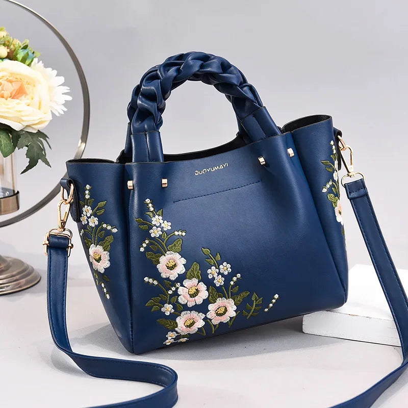 New Luxury Design Women's Pleated Tote Bag | Solid Color Underarm Handbag & Purses (Shoulder Bag, Female Retro Pouch) Luxegan