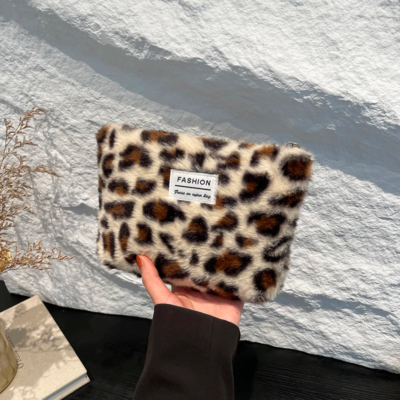 Leopard Print Retro Makeup Bag | Large Capacity Cosmetic Bag & Fashion Portable Storage Bag (Travel Toiletry Bag) Luxegan