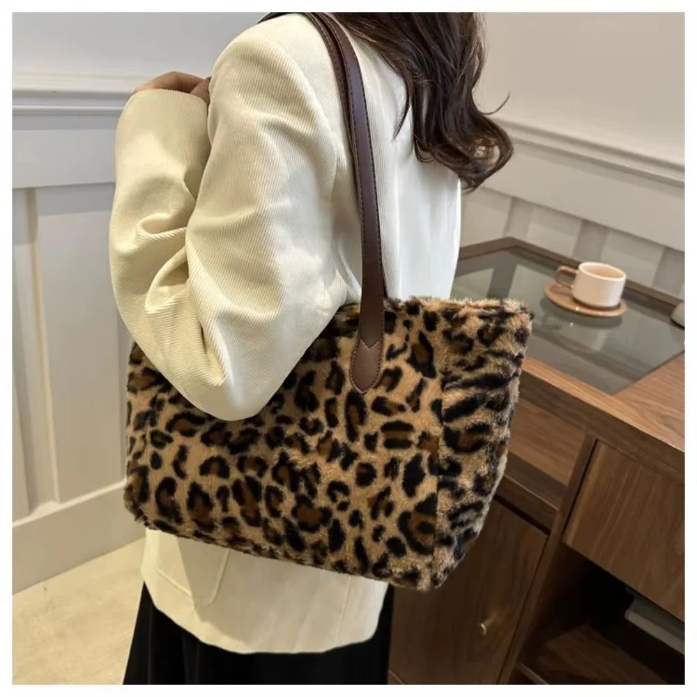 Winter Fashion Leopard Print Plush Women's Bags | Versatile Casual Trendy Premium Texture Large Capacity Shoulder Handbag Luxegan