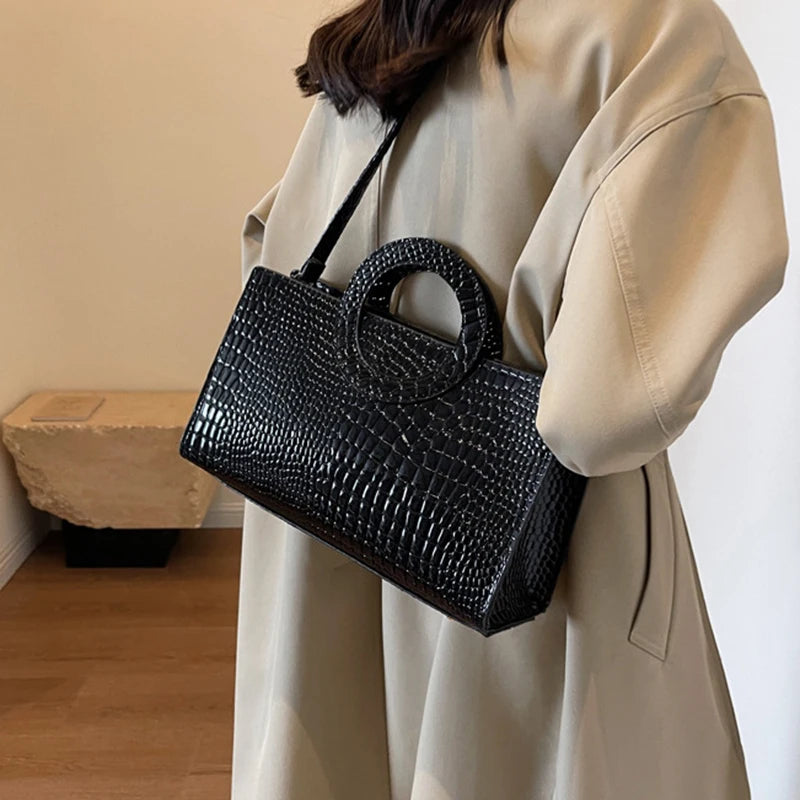 Luxury Crocodile Pattern Women's Handbag | Fashion Shoulder & Crossbody Bag (Famous Brand Designer PU Leather, Large Capacity) Luxegan