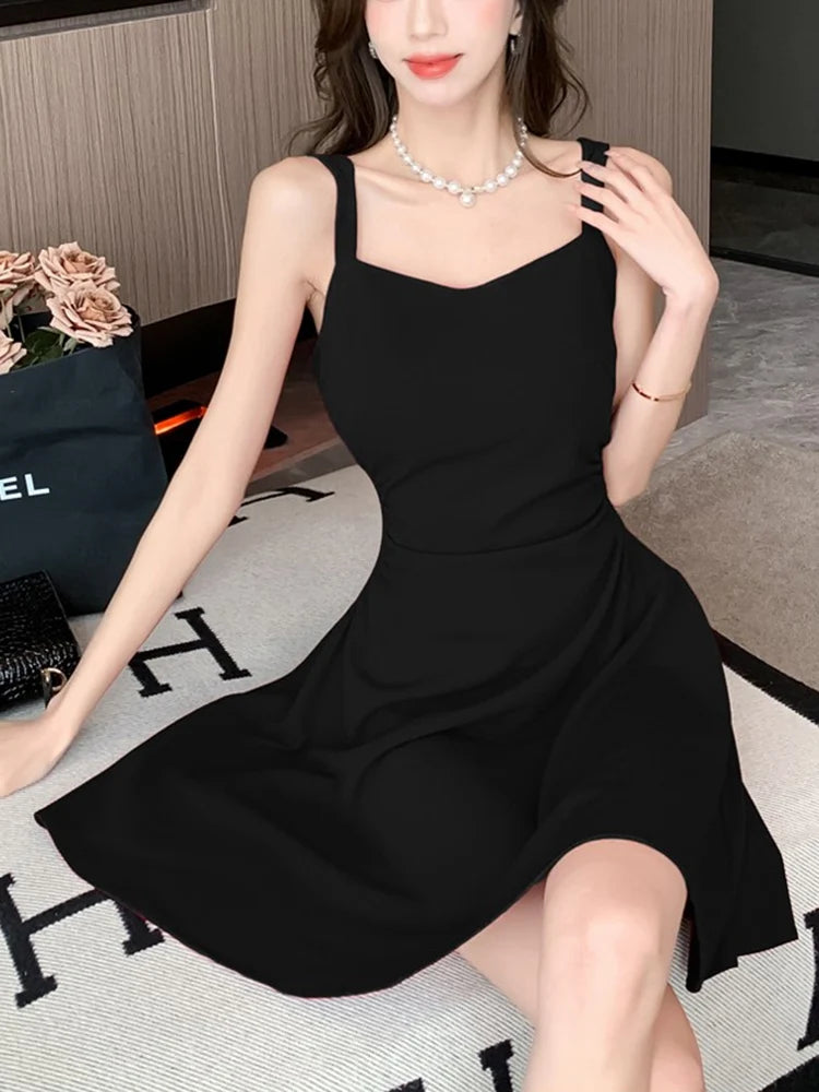 Women's Classic Black & White Suspender Dress | Elegant Lady Daily Temperament A-Line Mini Dress | Fashion Party Camisole Waist Dress | Premium Knit Slim Fit Square Collar Vestido Model 2626 Luxegan