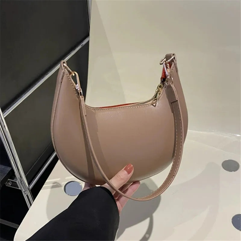 New Fashionable High-End Moon-Shaped Baseball Bag | Luxury Women's Single Shoulder Bag (Sequined Vintage Handbag) Luxegan