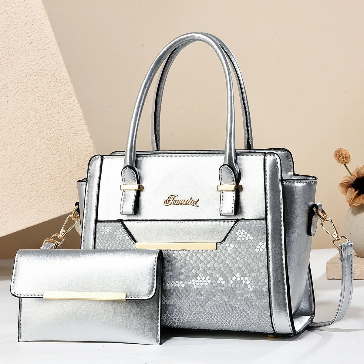 Fashionable New Women's Handbag | Shiny Leather Large Capacity Shoulder Bag | Classic Retro Diagonal Cross Bag Commuting Tote Bag Luxegan