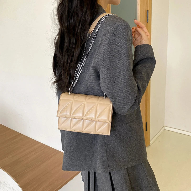Designer Fashion Women’s Shoulder Bag | Sophisticated PU Leather Handle Handbag | Elegant Chain Strap Crossbody | Luxury "Dignified" Soft Minimalist Purse for Versatile Styling Luxegan