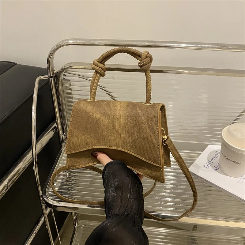 Fashionable Women's Shoulder Bag | Pure Color Trendy Crossbody Bag & Simple Casual Diagonal Bag (Small Square Bags for Autumn & All Seasons) Luxegan