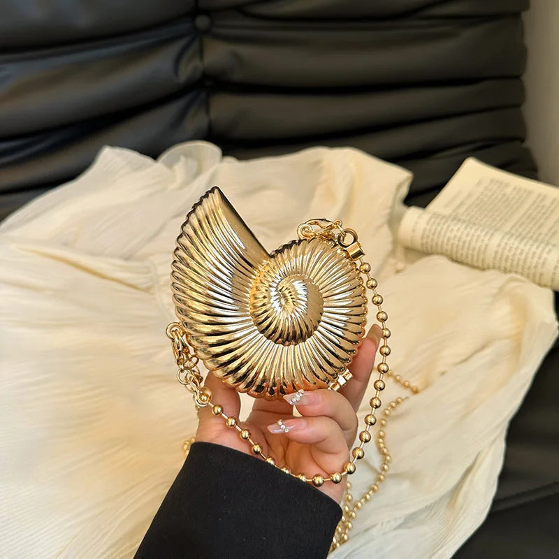 New Metal Mini Conch Bag for Women | Designer Luxury Frame Shoulder Bag | Fashionable Metallic Shell Makeup Bag | Unique Conch Crossbody & Lipstick Purse with Chain Luxegan