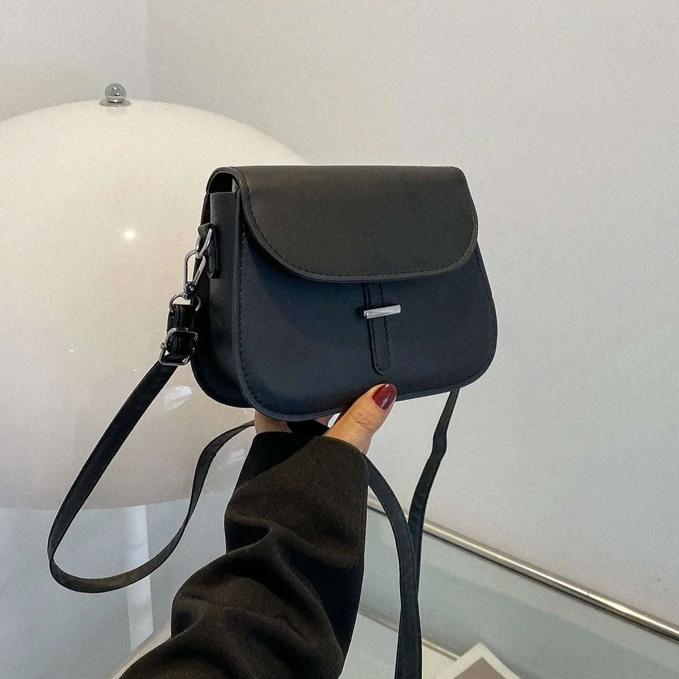Simple Solid Color Saddle Bag | Messenger & Crossbody Purse