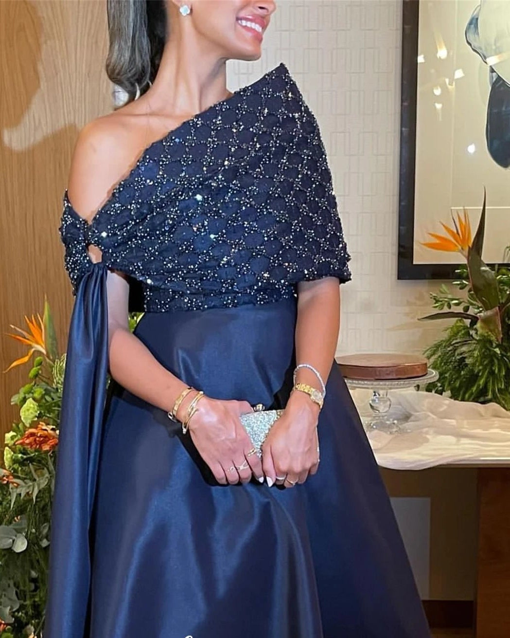 Women's Luxurious Dark Blue Evening Dress | Bead Embroidered Satin Cocktail Gown | Elegant Sweetheart Floor-Length Formal Party Dress | Premium Non-Woven Sleeveless A-Line Robe De Cocktail with Built-in Bra Luxegan