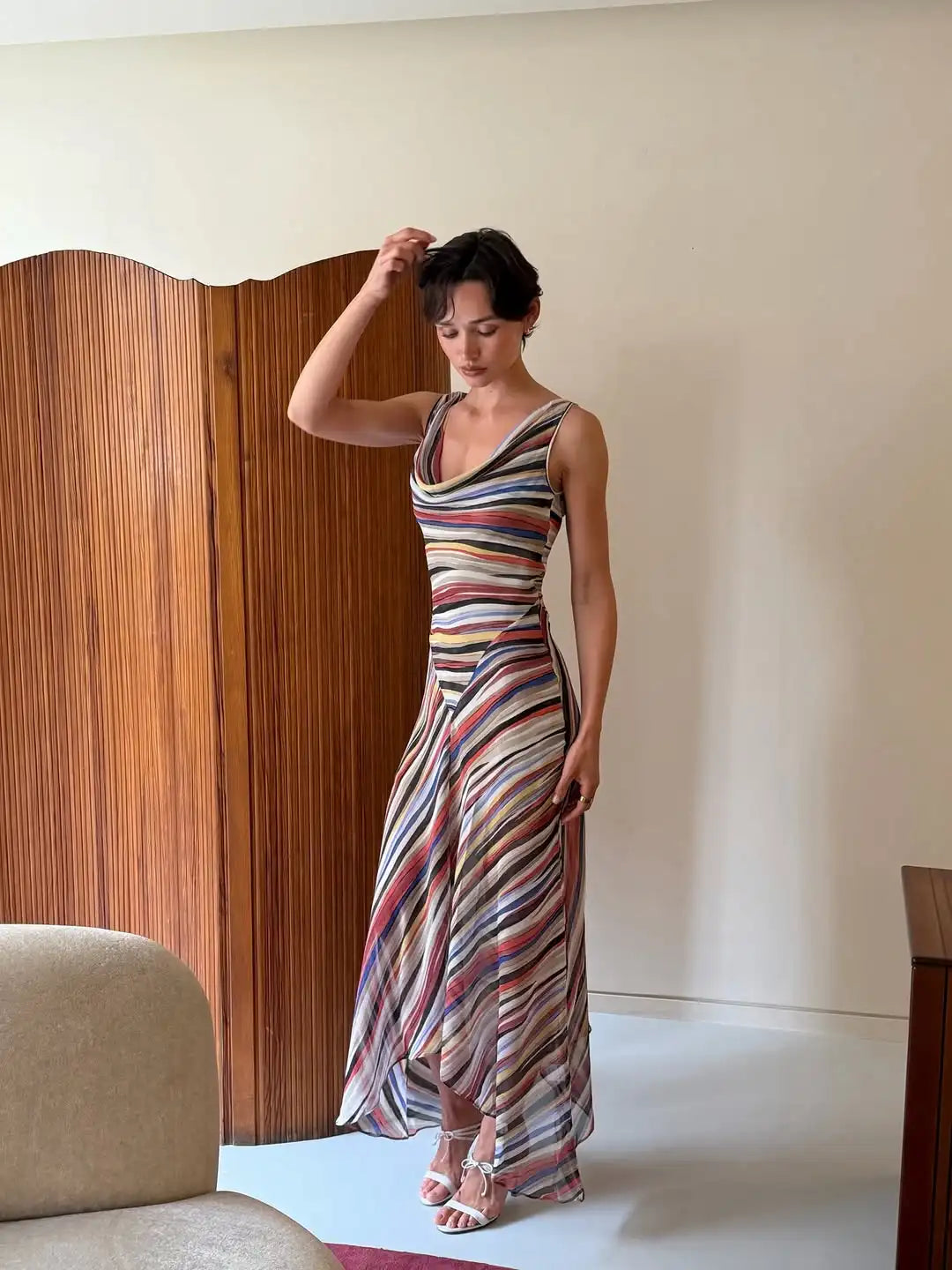 2026 Women Colorful Wavy Striped Maxi Dress Chic Swinging Collar Sleeveless Slim Waist Holiday Dresses Summer Lady Vacation Robe