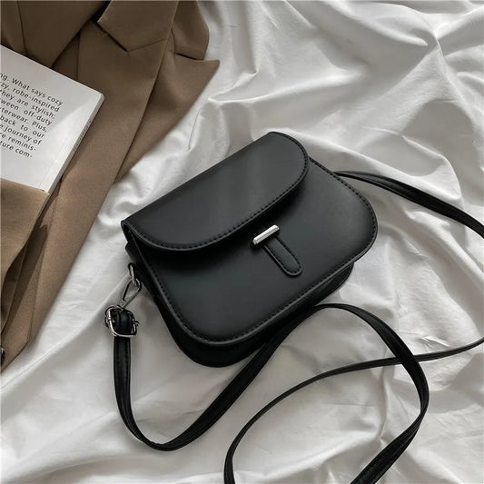 Simple Solid Color Saddle Bag | Messenger & Crossbody Purse Luxegan