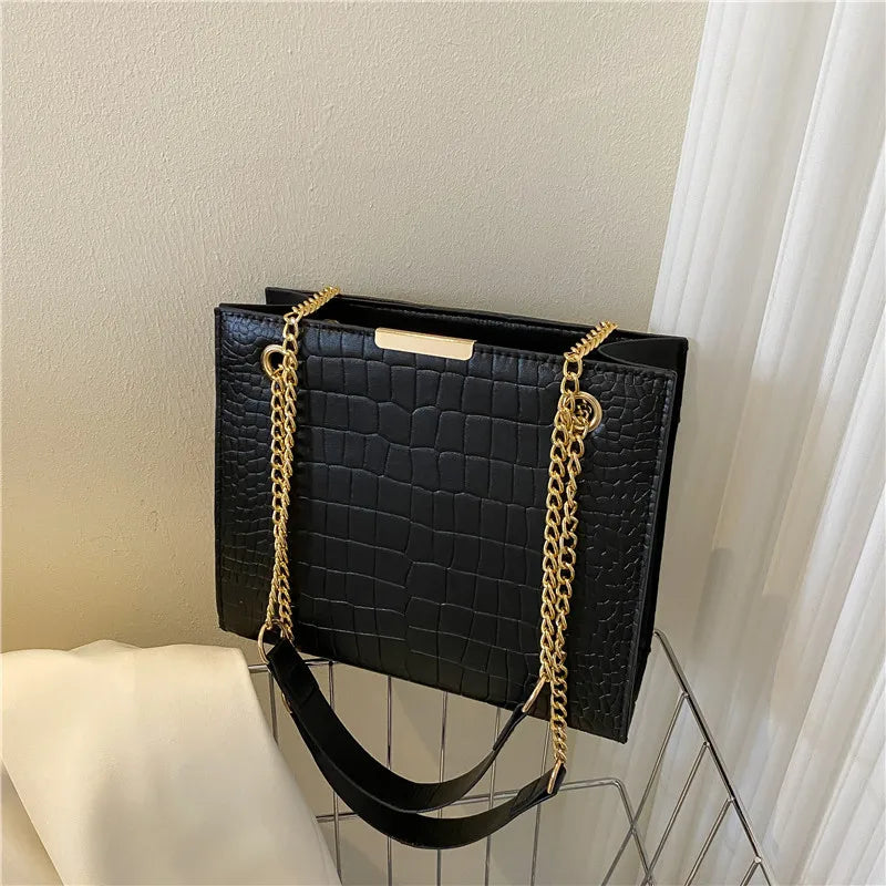 Fashion Luxury Crossbody Bag for Women | New Trendy Designer Shoulder Bag | Sophisticated Solid Color Leisure Messenger | Elegant PU Leather Square Handbag with Versatile Dual Straps Luxegan