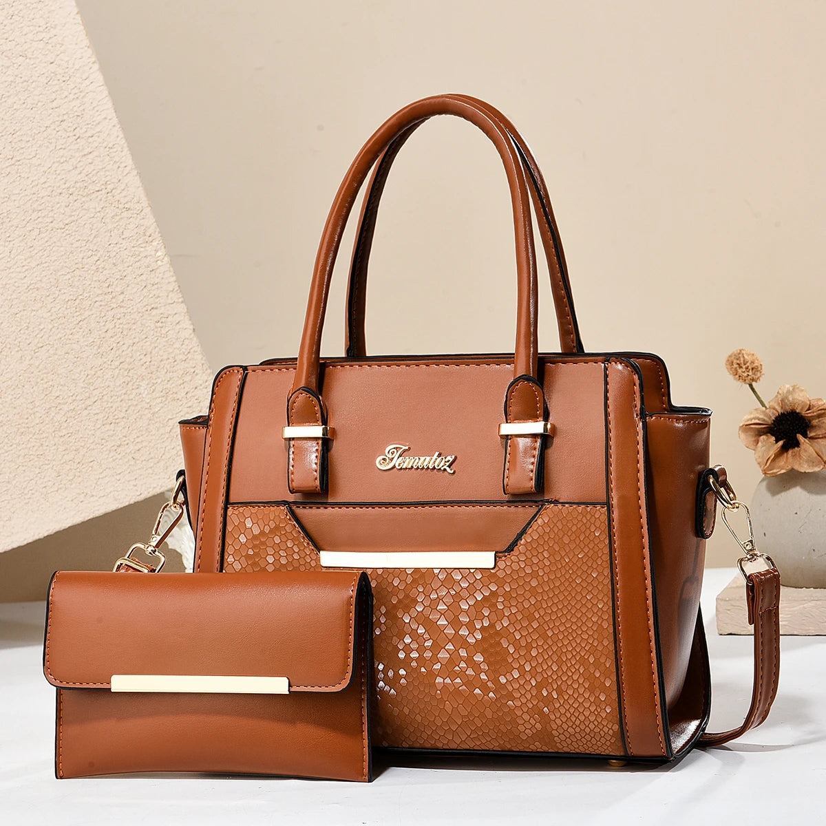 Fashionable New Women's Handbag | Shiny Leather Large Capacity Shoulder Bag | Classic Retro Diagonal Cross Bag Commuting Tote Bag Luxegan