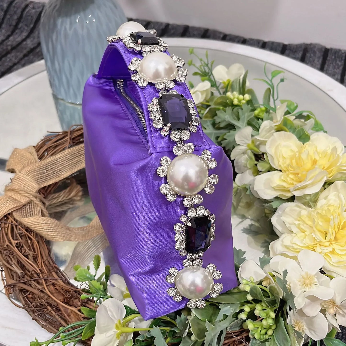 Luxury Feather & Pearl Evening Clutch | Designer Satin Wedding Purse with Diamond Decoration | Fashionable Sparkling Square Party Tote | Elegant White Satin Flap Handbag Luxegan