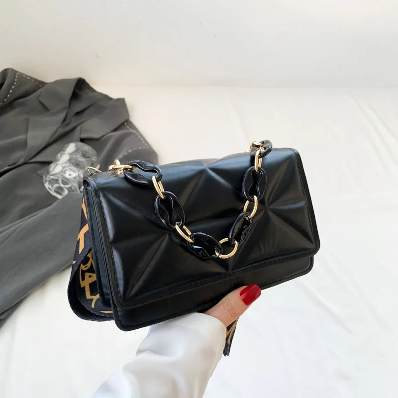 Winter Large Shoulder Bags for Women | Stone Pattern PU Leather Crossbody Bags & Brand Pink Tote Handbags (Chains Shopper Clutch Purse) Luxegan