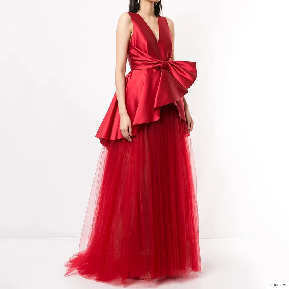 Pleat Backless Mermaid Prom Gown | V-Neck Sleeveless Floor-Length Evening Dress Luxegan