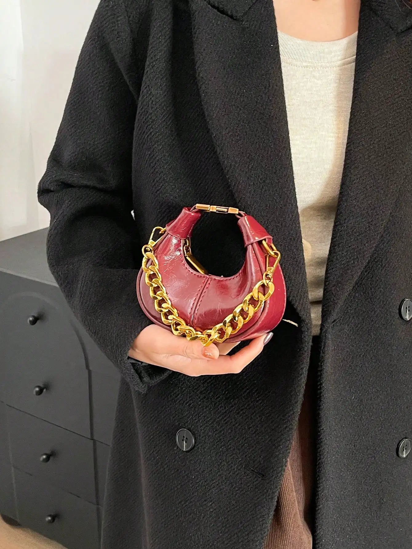 Elegant Hobo Top Handle Bag | Small Minimalist Chain Shoulder Purse Luxegan