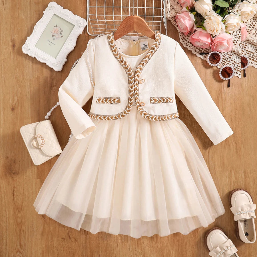 Girls' Autumn Fluffy Princess Dress | Cute White A-Line Tulle Party Gown | Three-Quarter Sleeve Knee-Length Toddler Birthday Outfit for 4-6 Years Luxegan