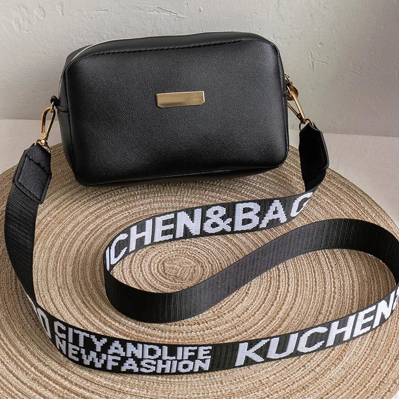 Women's Small Crossbody Bag | Contrasting Letters & Square Shoulder Bag Luxegan