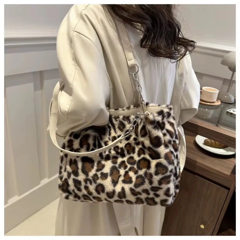 Winter Fashion Leopard Print Plush Women's Bags | Versatile Casual Trendy Premium Texture Large Capacity Shoulder Handbag Luxegan
