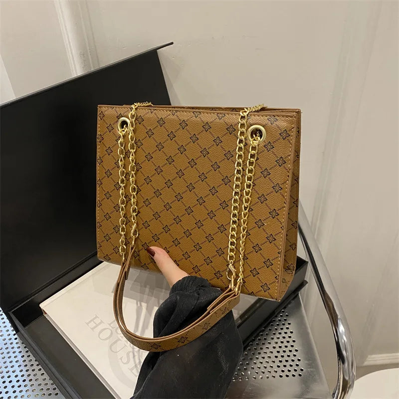 Fashionable Commuting Tote Bag | Women's Retro Casual Chain Shoulder Bag & Large Capacity Handbag Luxegan