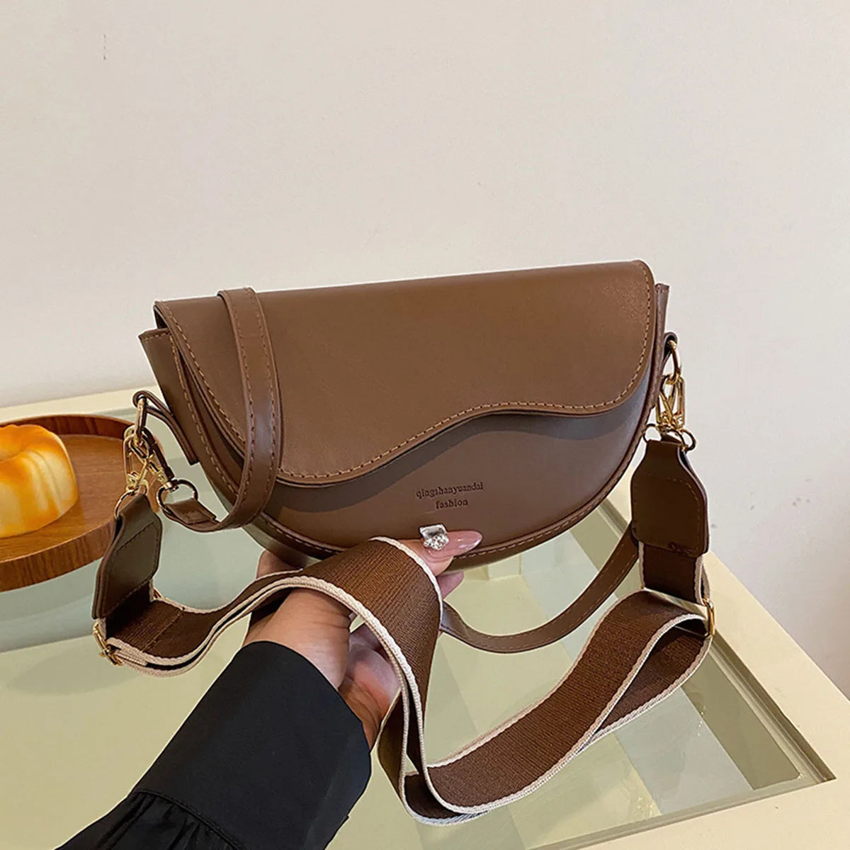 Casual Minimalist Ladies Crossbody Saddle Bag | Fashionable Underarm Bucket Bag | Trendy Split Leather Shoulder Bag for Women (Versatile Daily Use) Luxegan
