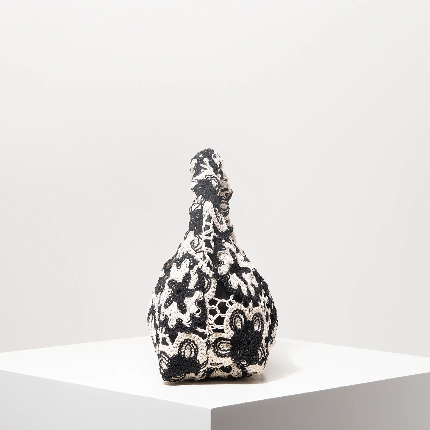 Soft Bohemian Hollow Woven Handbag | Zippered Crochet Beach Tote Luxegan