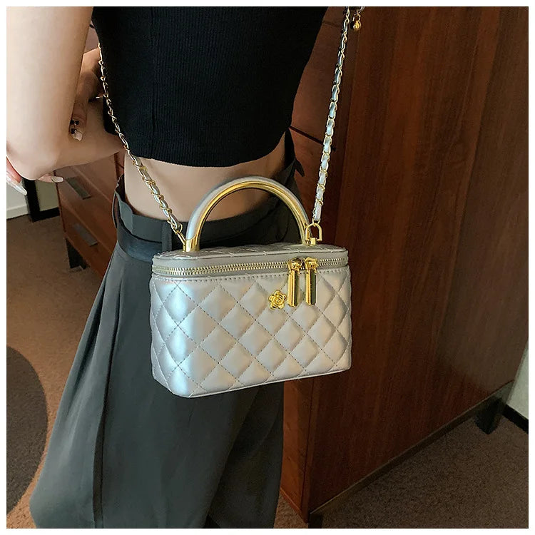 Quilted British Style PU Leather Crossbody | Small Square Chain Bag Luxegan