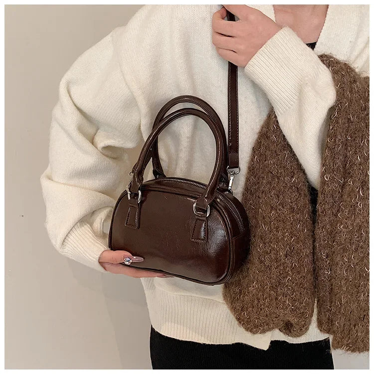 Retro Small Bag | New Autumn/Winter Messenger & Square Sling Bag Luxegan