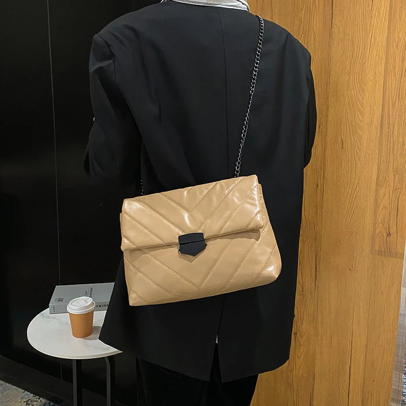 New Lingge Design Women Shoulder Bag | Crossbody Handbag for Female Leisure Large Capacity Chain Underarm Messenger Bag Luxegan