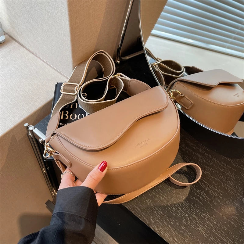 Fashion Letter Minimalist Crossbody Bag | Lightweight PU Shoulder Bag with Magnetic Flap Luxegan