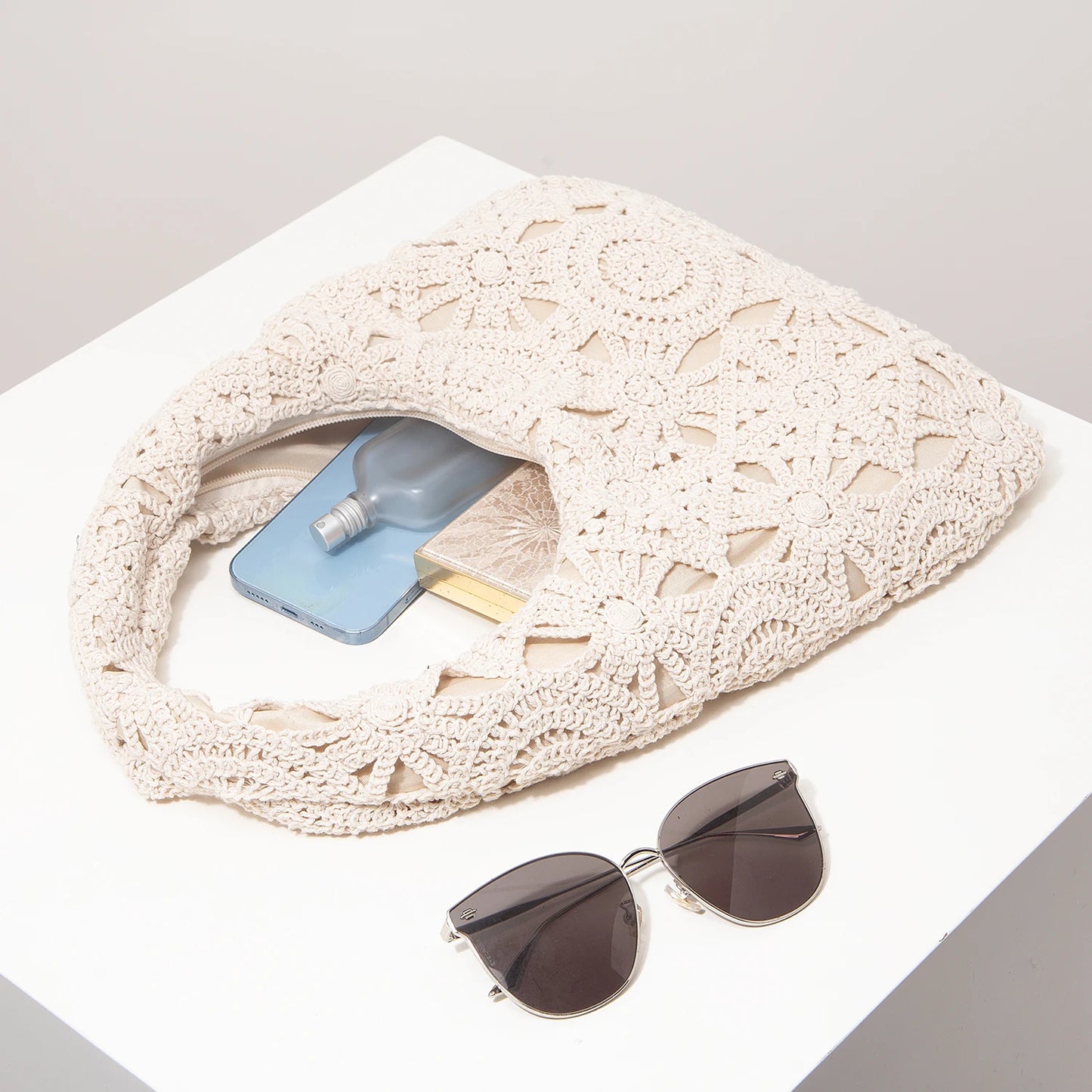 Pattern Hollow Woven Shoulder Bag | Bohemia Straw-Style Beach Bag | Premium Crochet Set Vacation Handbag for Spring & Summer Luxegan