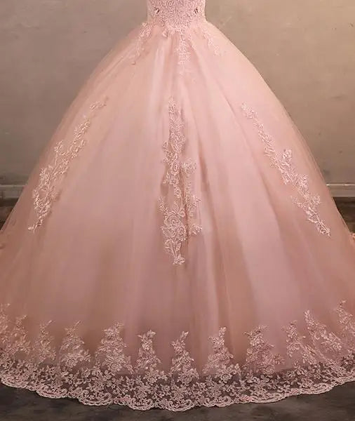 Luxury Floral Tulle Quinceañera Ball Gown | Off-The-Shoulder Sweet 15 Party Dress | Floor-Length Embroidered Lace Princess Dress Luxegan