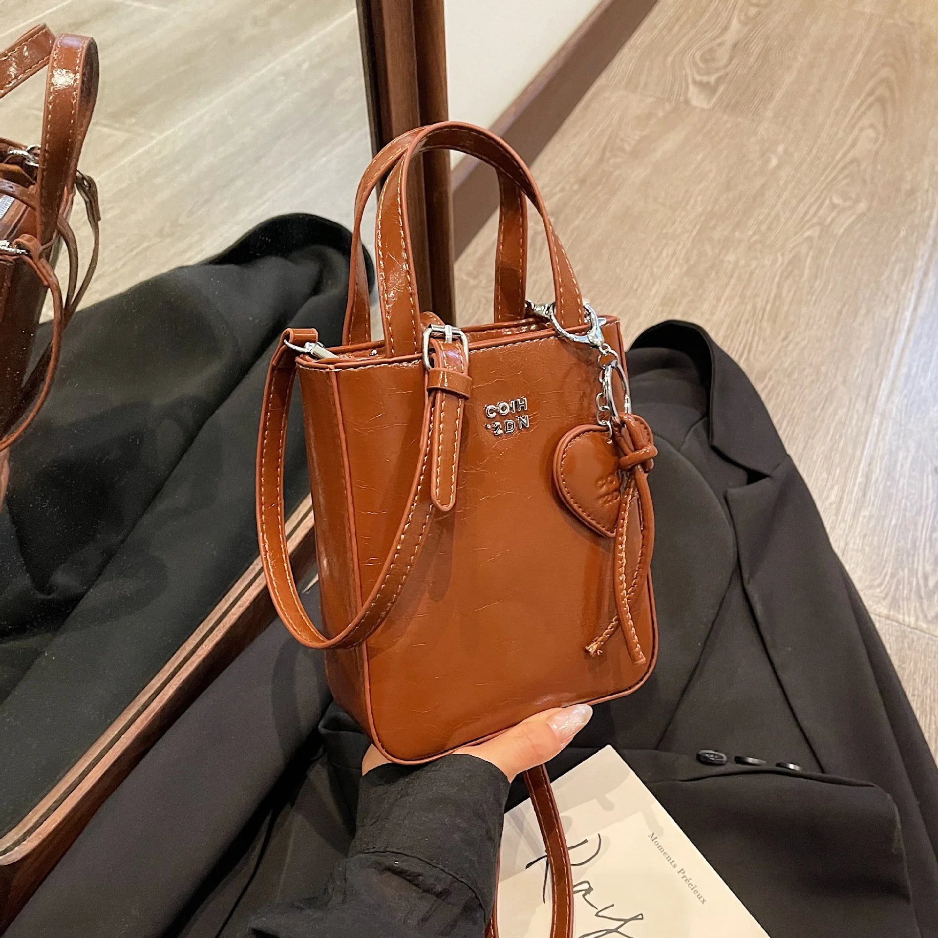 New Trend Korean PU Leather Shoulder Bag | Sophisticated Silver Mini Small Square Bag | Elegant High-Quality Crossbody Handbag | "Dignified" Metallic Fashion Purse for High-Street Styling Luxegan