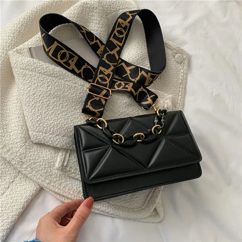 New Women's Bags Korean Version | Lingge Chain Shoulder Bag & Solid Color Messenger Small Square Bag Luxegan