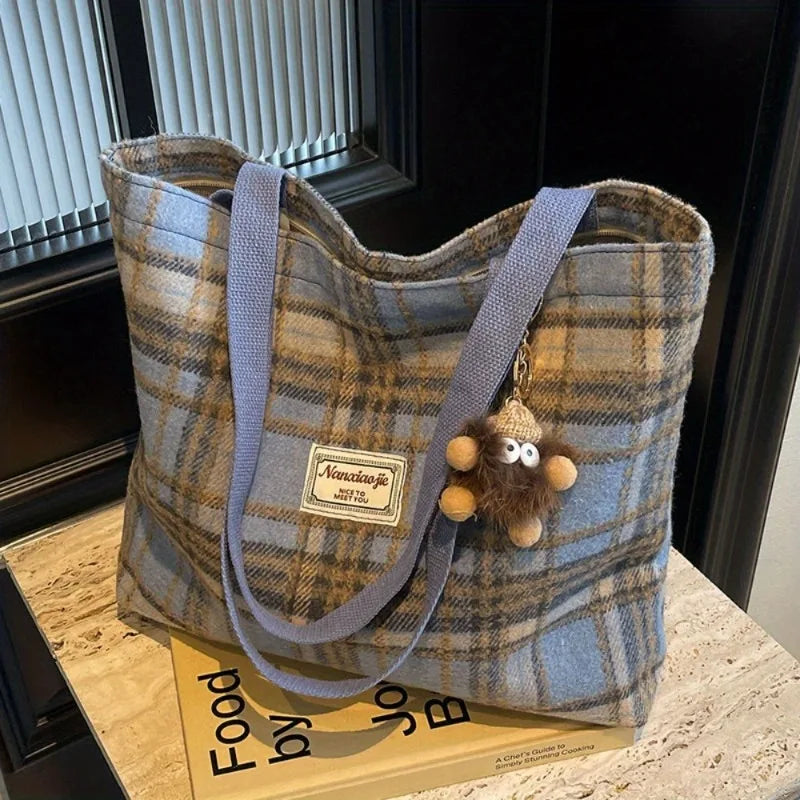 Retro High-End Plaid Large Capacity Shoulder Tote Bag for Women | Durable Woolen-Look Polyester for Autumn/Winter Luxegan