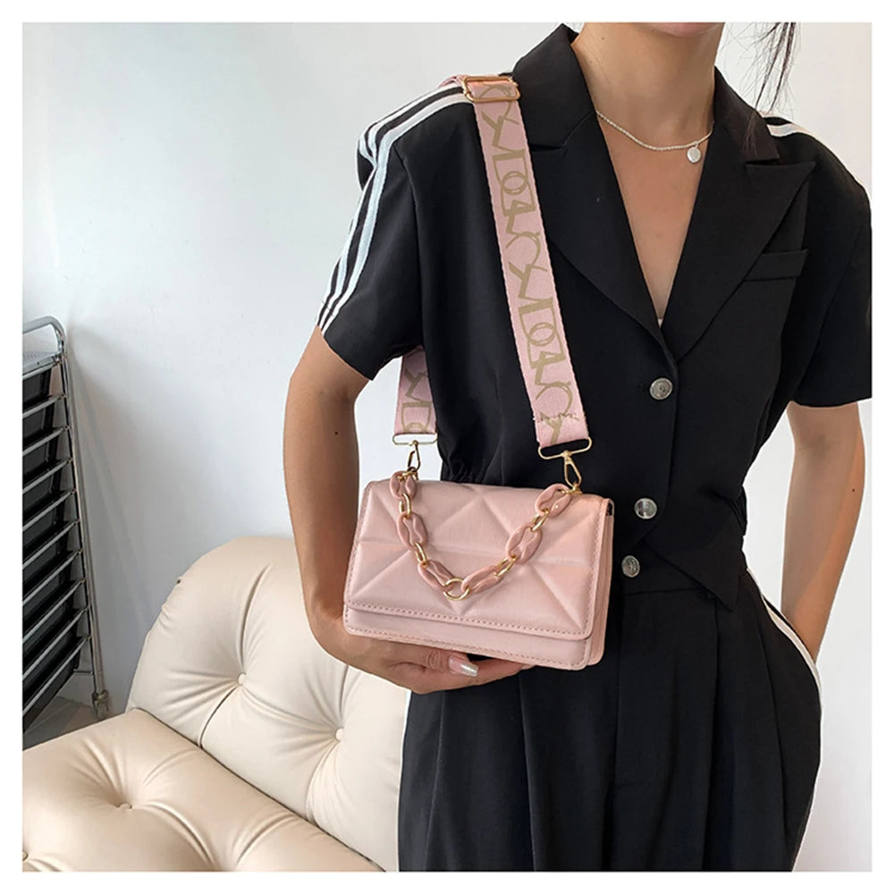 Fashionable Women's PU Leather Shoulder Bag | Metal Chain Crossbody & Flap Handbag Luxegan